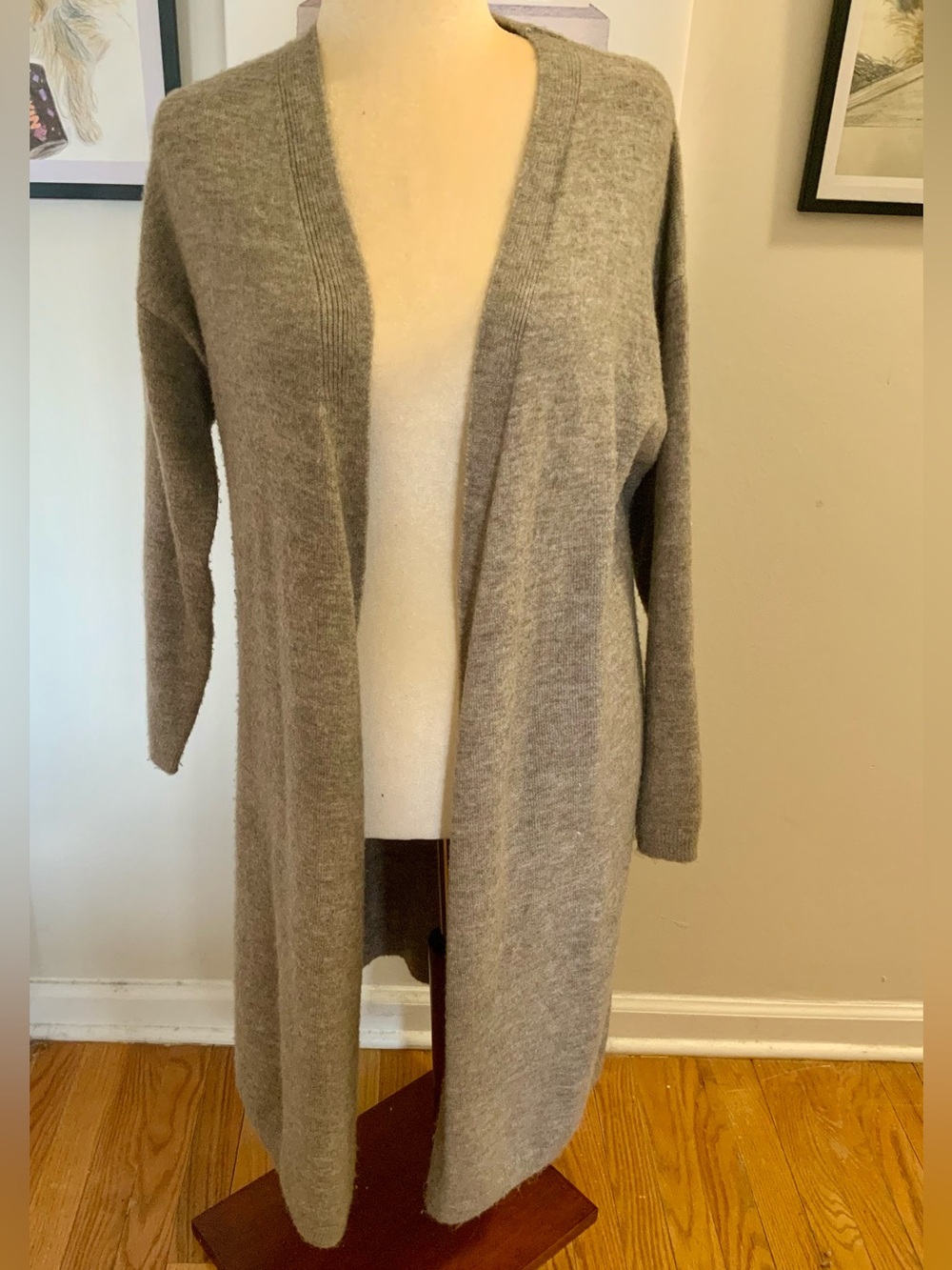 H&M TAN SWEATER COAT MEDIUM EUC